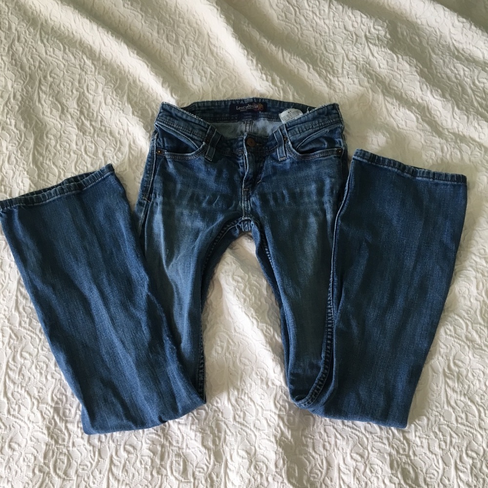 Preloved Low Rise Levi’s
